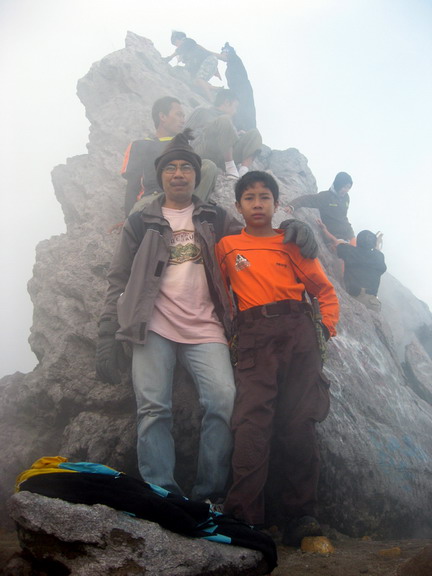 "M-Swa Adventurer" Di Puncak Merapi (2965 mdpl)